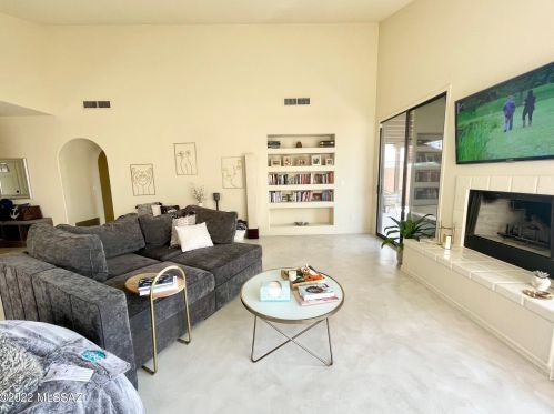 5825 Misty Ridge Dr, Tucson AZ  85718-3434 exterior