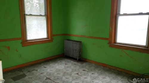 122 Madison Ave, Perth Amboy NJ 08861-4307 exterior