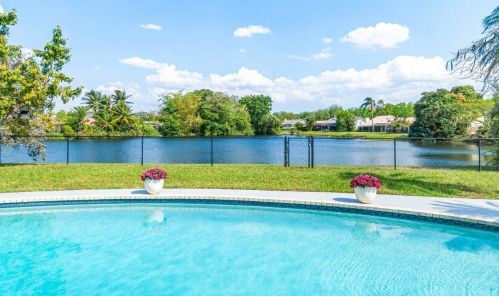 21176 Escondido Way, Boca Raton FL  33433-2505 exterior