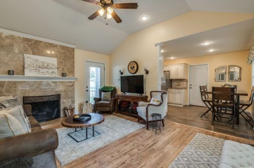 31 Harned Rd, Commack NY 11725-5104 exterior