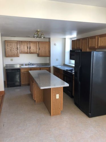 7012 Paxton Ave, Chicago IL  60649-2241 exterior