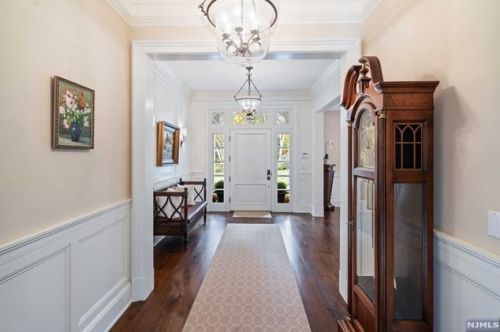 32 Ackerman Rd, Upper Saddle River NJ 07458 exterior