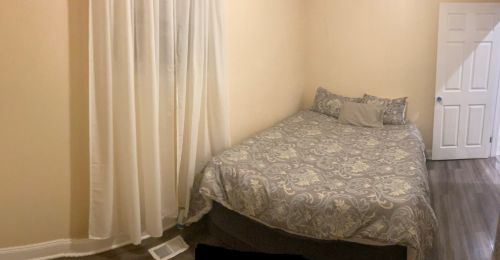 1728 Monticello Ave, Chicago IL 60618-6614 exterior