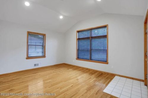 338 New Central Ave, Jackson Twp NJ 08527-2952 exterior