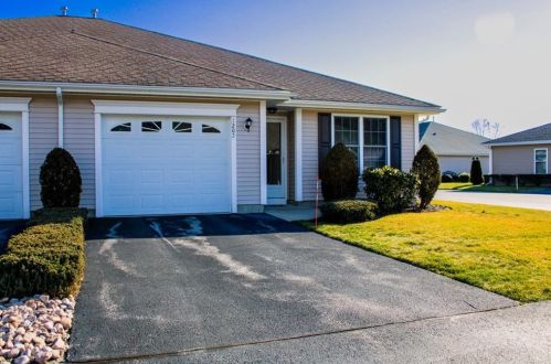 1202 Village Green Cir, Coventry, RI 02816-2818