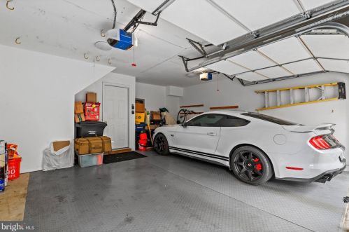 4659 Lambert Dr, Alexandria VA  22311-4942 exterior