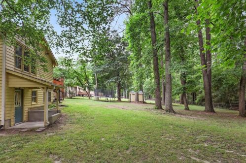 2743 Beecher Dr, Austell GA 30106-1738 exterior