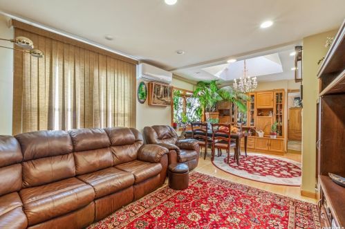 19 Amherst Rd, Valley Stream NY  11581-3312 exterior