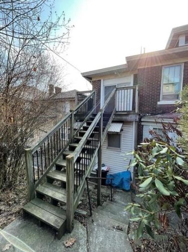 803 Brookline Blvd, Pittsburgh PA 15226-2002 exterior