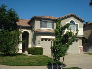 513 Farridge Dr, Roseville, CA 95678-6014