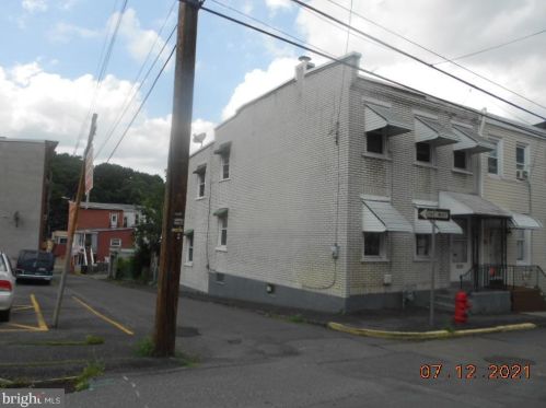 620 Norwegian St, Primrose, PA 17901-3714