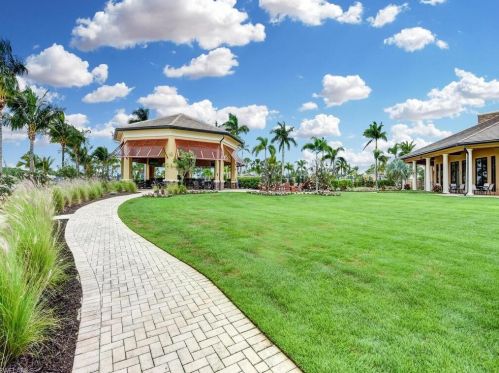 9625 Cobalt Cv Cir, Naples FL 34120-4664 exterior