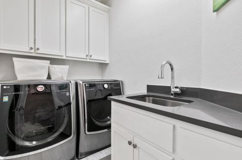 2853 Fondren Dr, Dallas TX 75205-1911 exterior