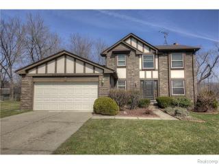 24098 Greening Dr, Novi MI  48375-3138 exterior
