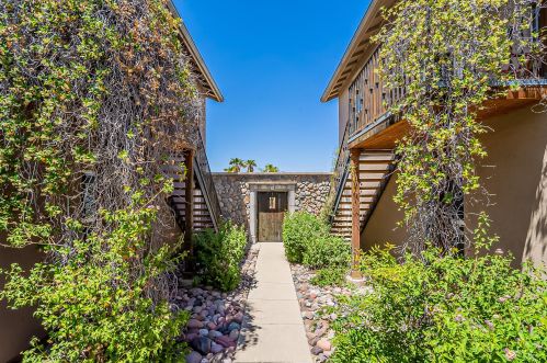 1070 Miles St, Tucson AZ 85719-6140 exterior