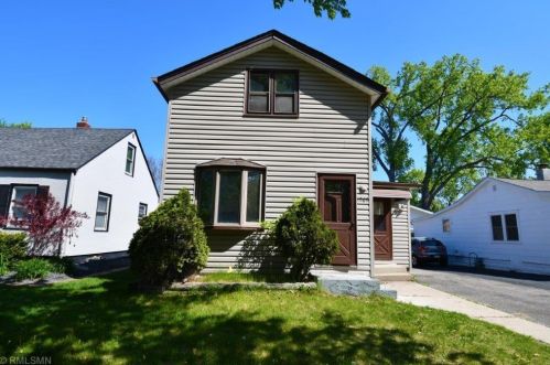 1767 Field Ave, Saint Paul MN  55116-2727 exterior