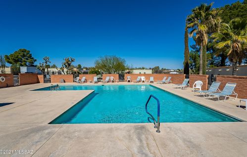 214 Paseo Del Prado, Green Valley AZ 85614-1974 exterior