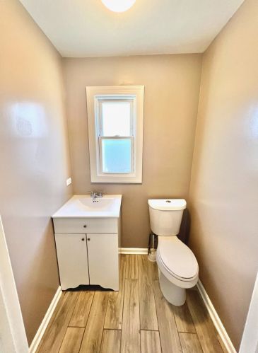 811 8th St, Waukegan IL 60085-7209 exterior