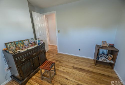 15 Sims Rd, Edison NJ 08817-3034 exterior