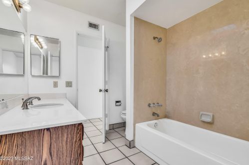 7860 Baker St, Tucson AZ  85710-2360 exterior