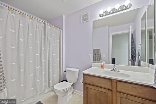 3923 Old Dominion Blvd, Alexandria VA 22305-1559 exterior