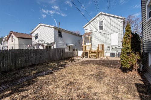 2313 Morgan Ave, Milwaukee WI  53207-3754 exterior