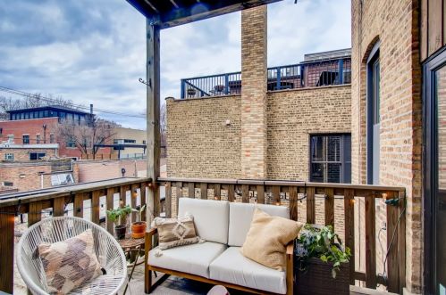 2236 Racine Ave, Chicago IL 60614-3106 exterior