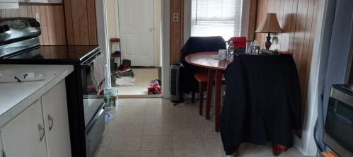 19 Farm Ln, Seabrook NH 03874-4271 exterior