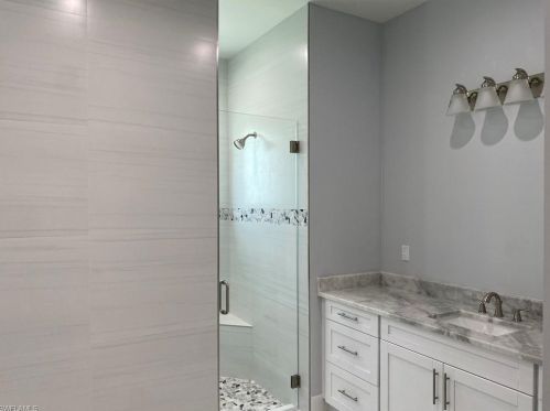 3677 8 Ave, Naples FL 34120-0051 exterior