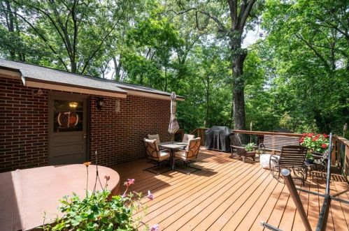 3053 Scenic Dr, Gainesville GA 30506-1828 exterior