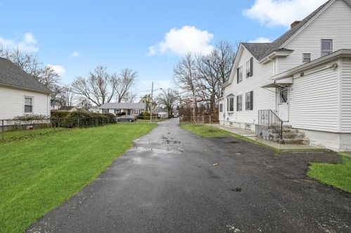 22 Oakland Ave, Providence RI  02919-4307 exterior