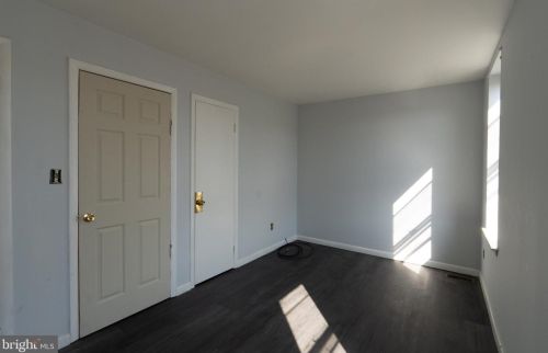 1904 5th St, Philadelphia PA  19122-2123 exterior