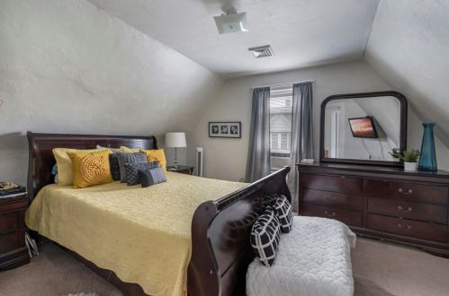 49 Kilton St, Taunton MA 02780-2953 exterior