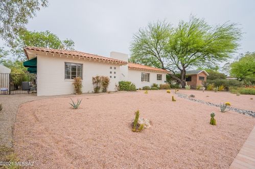 3935 Calle De Jardin, Tucson, AZ 85711-3408