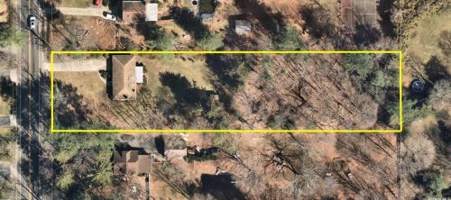 1160 Carlls Straight Path, Huntington Station NY 11746-8018 exterior