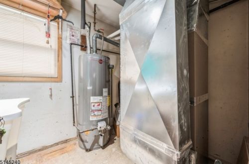 2087 Prospect Ave, Scotch Plains NJ 07076-1203 exterior