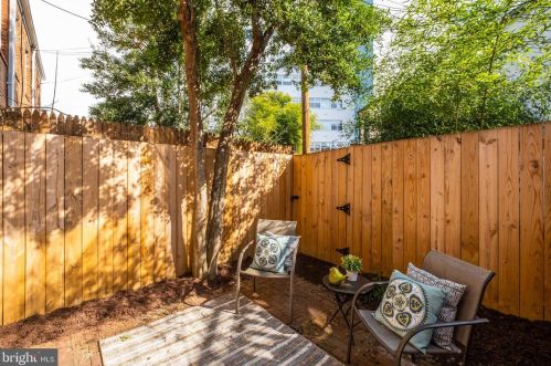 815 25th St, Washington DC 20037-2214 exterior