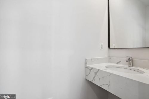 3912 New Hampshire Ave, Washington DC  20011-7917 exterior