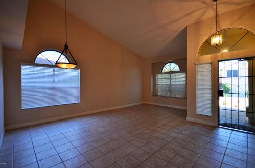 2750 Cathedral Rock Dr, Phoenix AZ  85048-8911 exterior