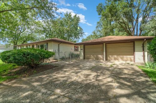 3616 77th Pl, Gary, IN 46410-5030