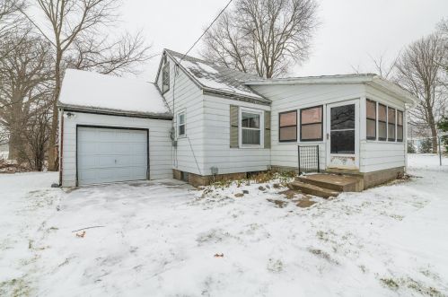 7618 Riverview Dr, Kalamazoo, MI 49004-6627