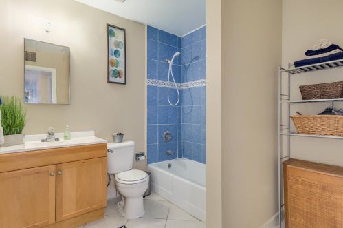 5743 38 Dr, Phoenix AZ 85053-2811 exterior