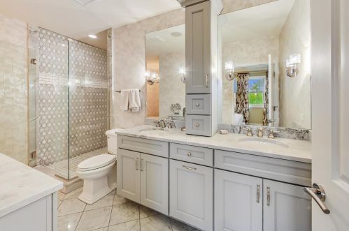 1032 Crosby St, Chicago IL  60610-2404 exterior