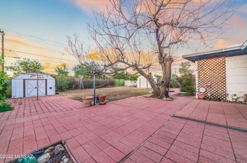 426 Calle Garcia, Tucson AZ 85706-5209 exterior