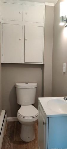 82 Colton St, Windsor CT  06095-3429 exterior