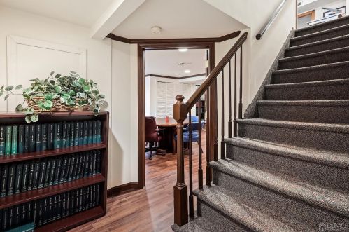 10 Franklin Ave, Edison NJ 08837-3321 exterior