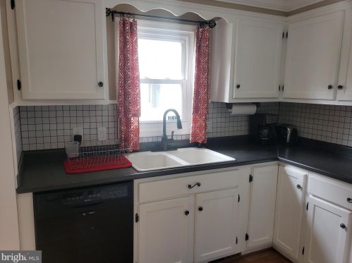 860 Pat Ln, Huntingtown MD exterior