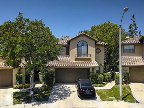 12151 Mcculla Dr, Tustin, CA 92782-1177