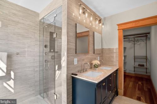 7105 Carroll Ave, Silver Spring MD 20912-4637 exterior