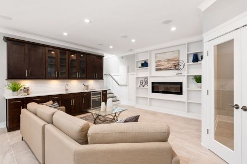 3642 Artesian Ave, Chicago IL  60618-4708 exterior